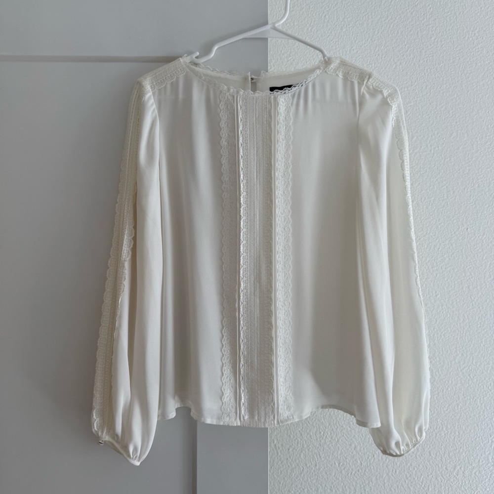 WHITE HOUSE BLACK MARKET White Long Sleeve Blouse